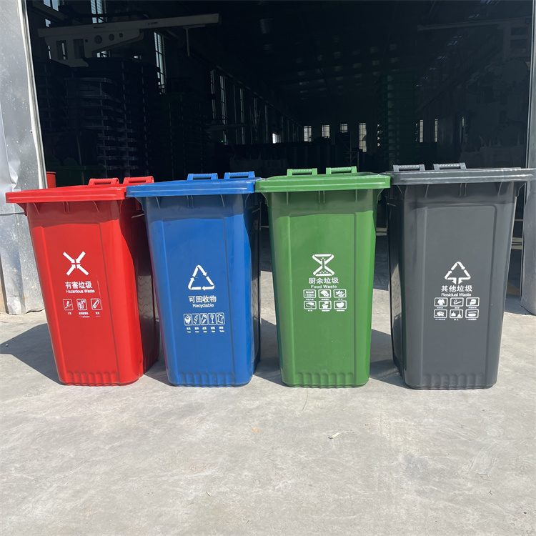 海东佳景 园林绿化中的脚踏垃圾桶厂新标杆